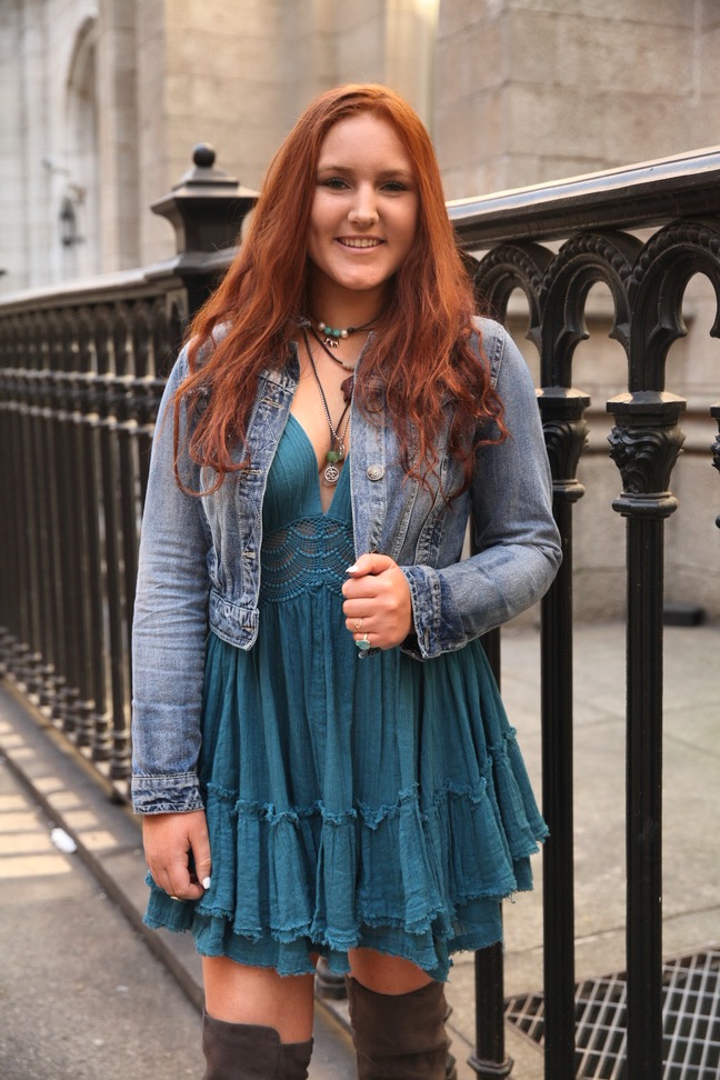 Latitude Talent Isabell - Female Model